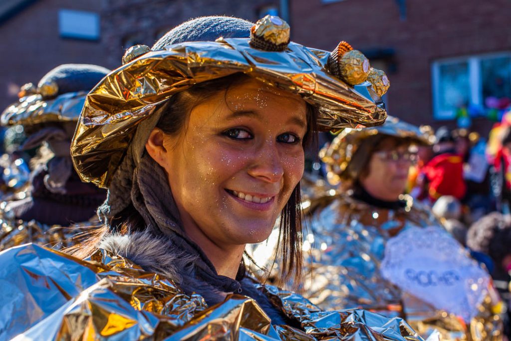 Portrait of a woman wearing carnival costume / © Foto: Georg Berg