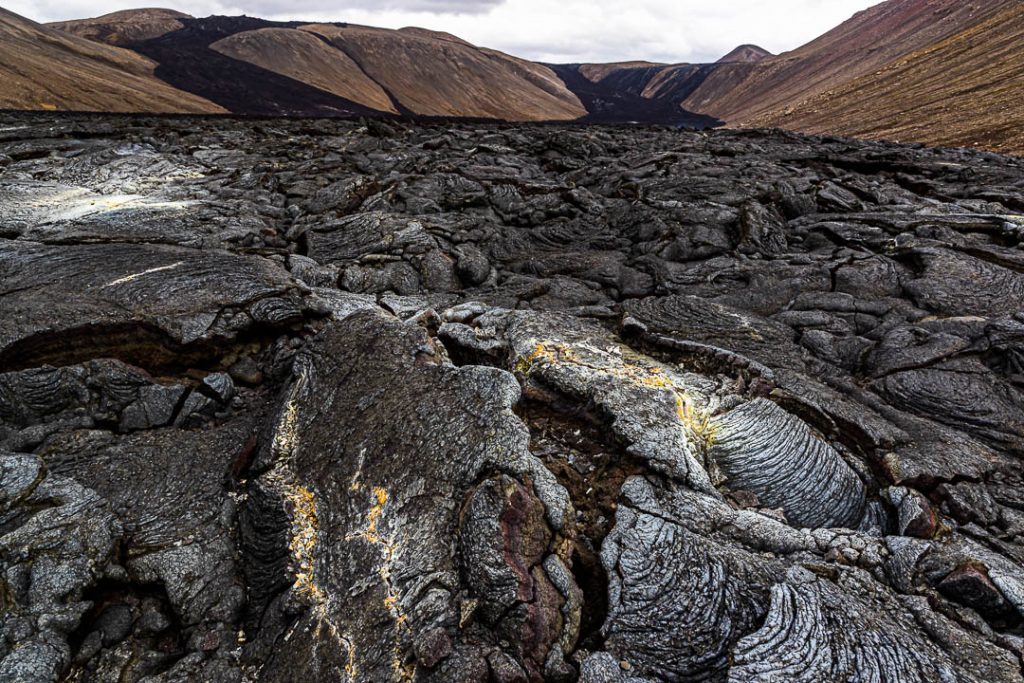 Der Vulkan Geldingadalir südlich von Reykjavik in Island ist 2021 ausgebrochen / © Foto: Georg Berg
